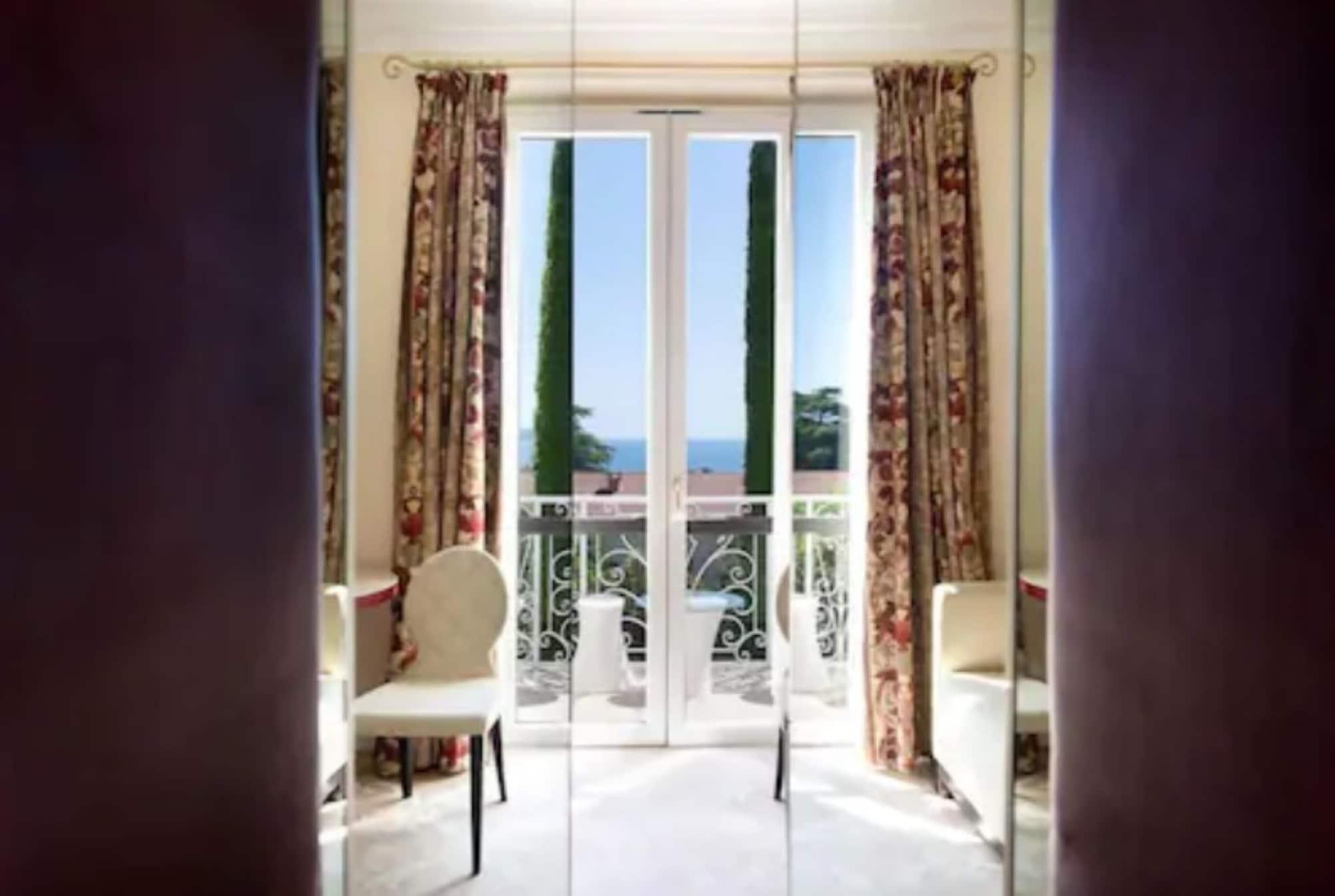 Hotel Chateau De La Tour คานส์ ภายนอก รูปภาพ
