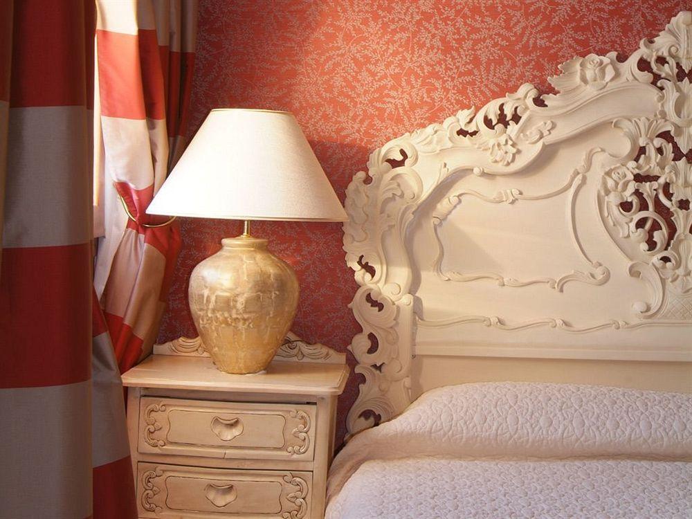 Hotel Chateau De La Tour คานส์ ภายนอก รูปภาพ