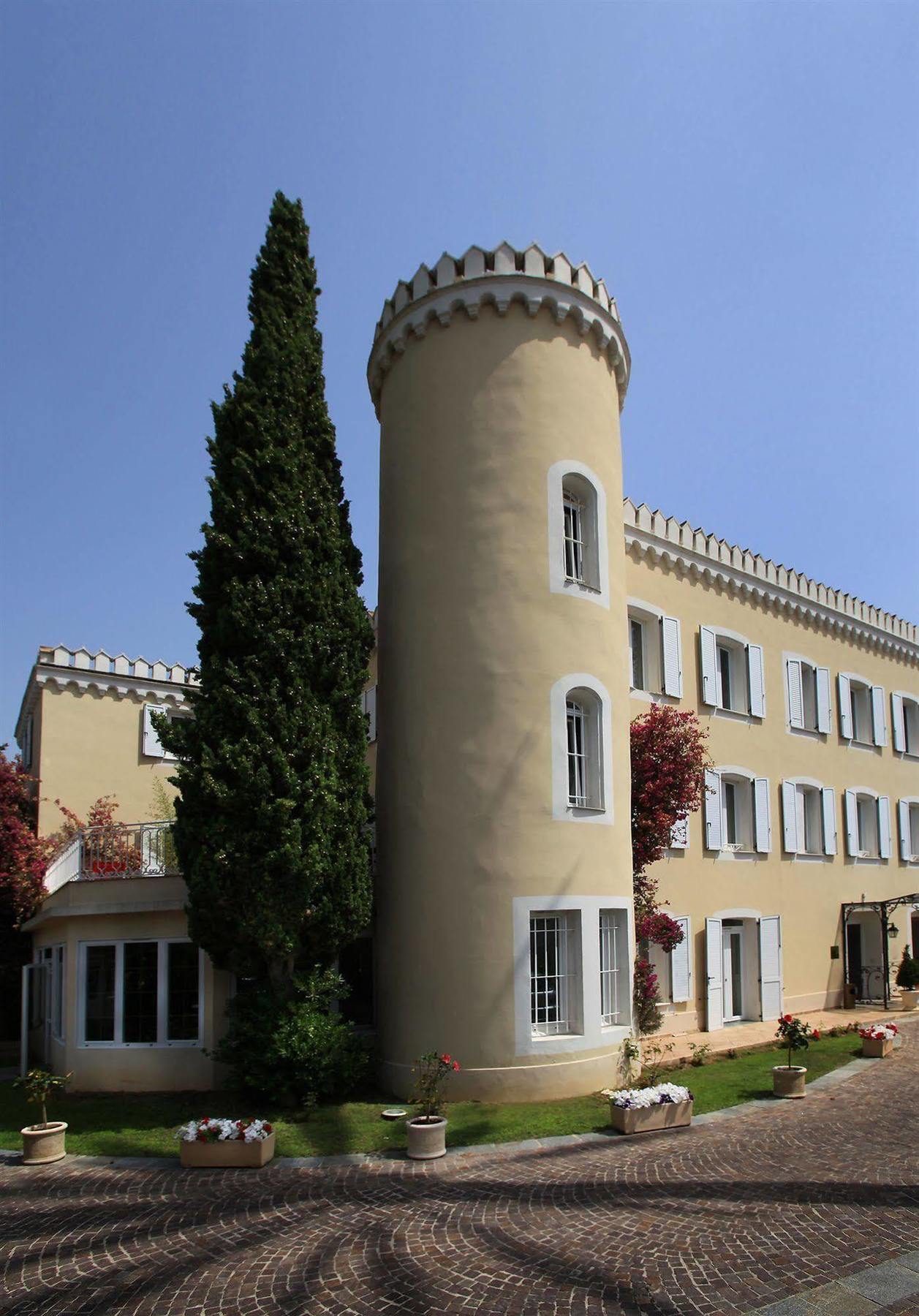Hotel Chateau De La Tour คานส์ ภายนอก รูปภาพ