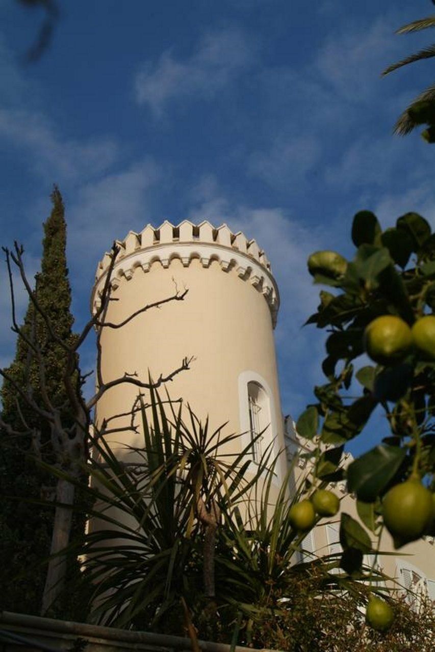 Hotel Chateau De La Tour คานส์ ภายนอก รูปภาพ